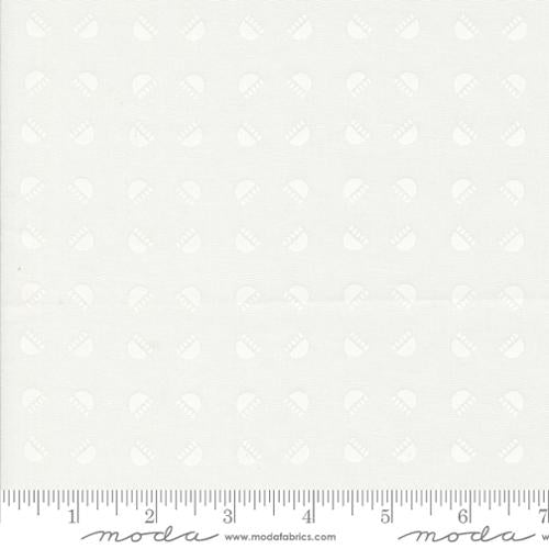 Fiesta Party Bunting Blenders Sugar White Yardage